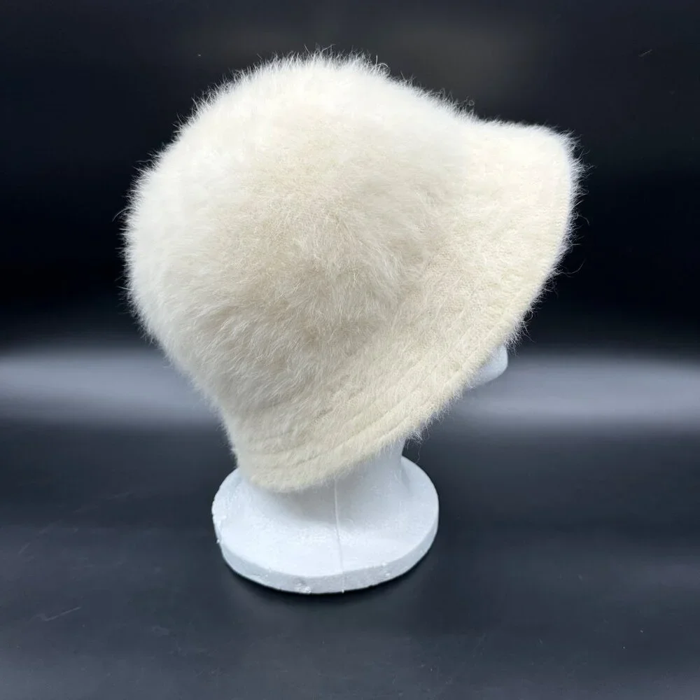 Vintage Hat White Fuzzy Bucket Womens Betmar France Warm Winter 1970s Retro Fash - Picture 4 of 8